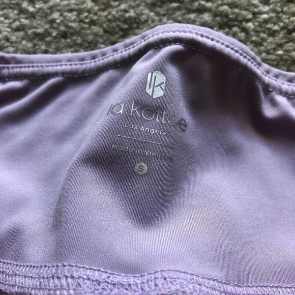 3/$25 Purple high-waisted leggings with pockets - Picture 3 of 7